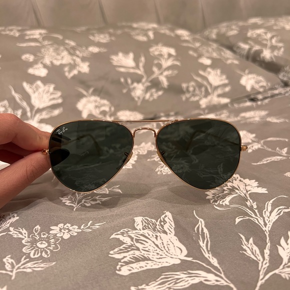 Ray-Ban Aviator Sunglasses - Picture 6 of 9